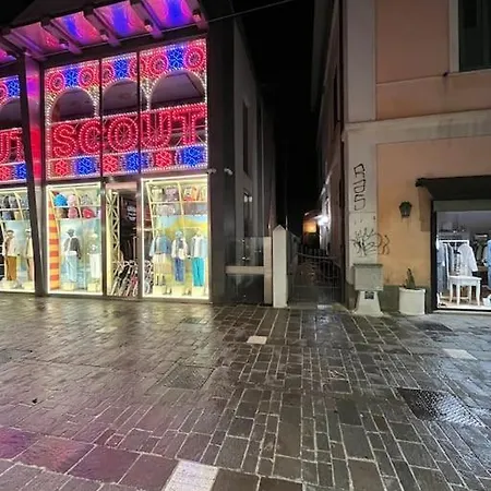 Esclusiva In Centro A A 100mt Dal Mare Appartamento *