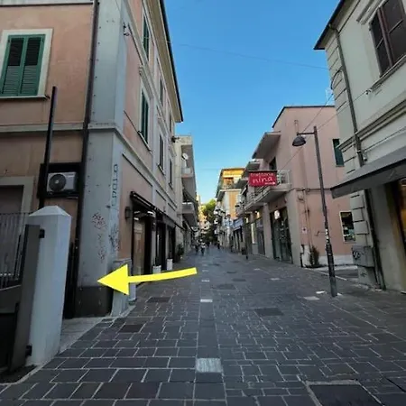 公寓 Esclusiva In Centro A A 100mt Dal Mare