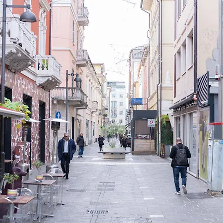 Lejlighed Luxury Spaziosa In Centro Citta, Wi-fi Gratuito